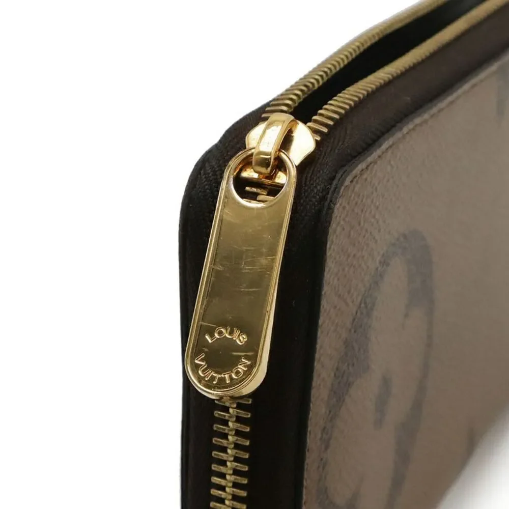 Louis Vuitton Zippy Wallet
